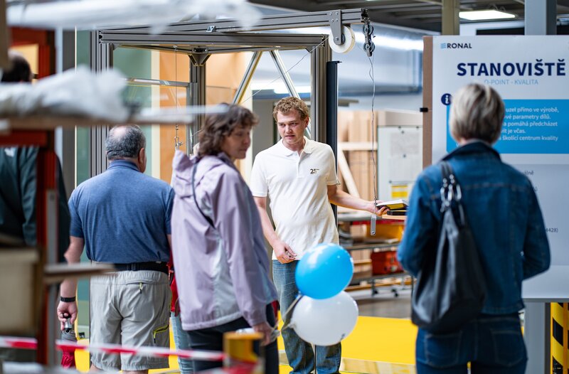 RONAL Bathrooms  oslavil 25 let na českém trhu Dnem otevřených dveří v Jičíně